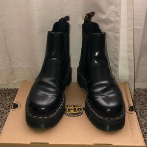 2796 Dr. Marten's Mens Polished Smooth Platform Chelsea Boots (Quad) Size 11 US